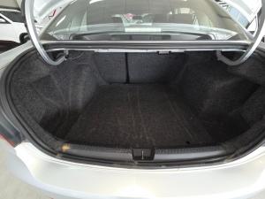 Volkswagen Polo sedan 1.6 Comfortline - Image 28