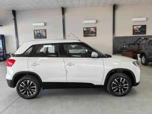 Suzuki Vitara Brezza 1.5 GLX auto - Image 3