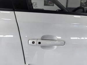 Suzuki Vitara Brezza 1.5 GLX auto - Image 8