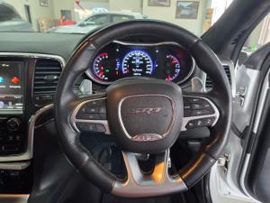 Jeep Grand Cherokee SRT - Image 17