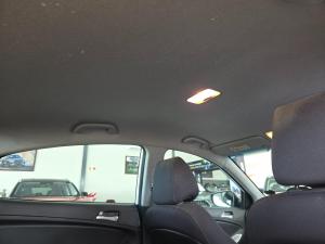 Hyundai Accent sedan 1.6 Motion - Image 21