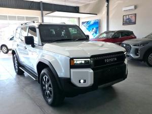 Toyota Land Cruiser Prado 2.8GD VX-R - Image 1