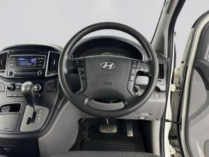 Hyundai H-1 2.5 Crdi Multicab automatic 6 Seat - Image 12