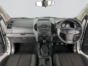 Isuzu D-MAX 250 HO HI-RIDE D/C - Image 18