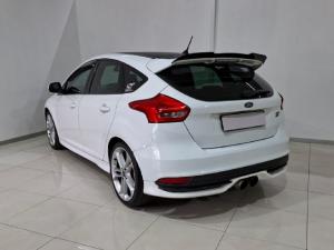 Ford Focus ST 3 - Image 3