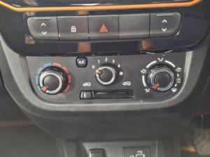 Renault Kwid 1.0 Climber manual - Image 11