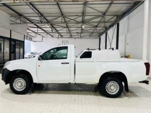 Isuzu D-Max Gen 6 250 single cab Fleetside safety - Image 2