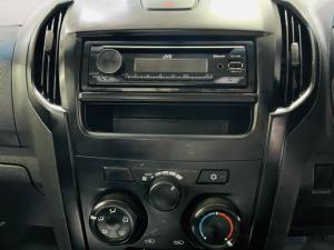 Isuzu D-Max Gen 6 250 single cab Fleetside safety - Image 9