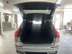Volvo XC60 B5 AWD Plus Dark - Image 12