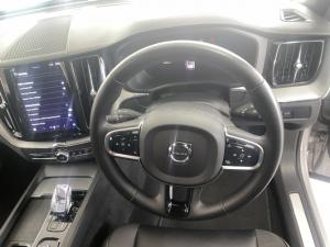 Volvo XC60 B5 AWD Plus Dark - Image 18