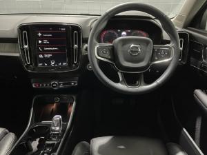 Volvo XC40 D4 AWD Momentum - Image 9