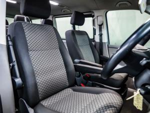 Volkswagen Transporter 2.0TDI Kombi SWB Trendline auto - Image 11
