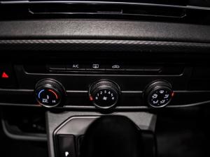Volkswagen Transporter 2.0TDI Kombi SWB Trendline auto - Image 12