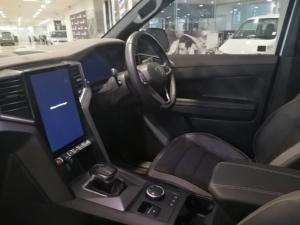 Volkswagen Amarok 3.0TDI V6 double cab Aventura 4Motion - Image 8