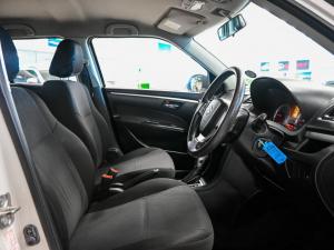 Suzuki Swift hatch 1.2 GL auto - Image 9