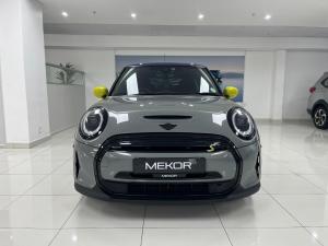 MINI Hatch Cooper SE Hatch 3-door - Image 2