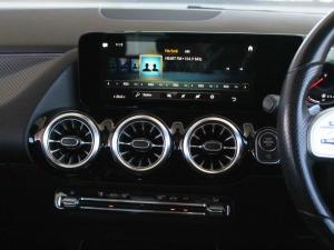 Mercedes-Benz GLA GLA200d - Image 11