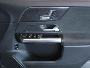 Mercedes-Benz GLA GLA200d - Image 14