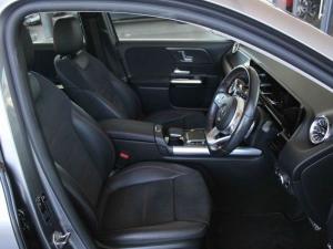 Mercedes-Benz GLA GLA200d - Image 20