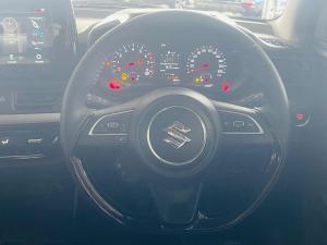 Suzuki Swift 1.2 GLX manual - Image 12