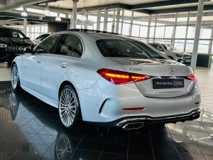 Mercedes-Benz C-Class C200 Avantgarde - Image 11