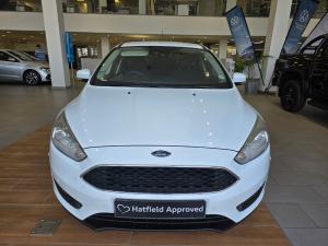 Ford Focus sedan 1.0T Trend auto - Image 4