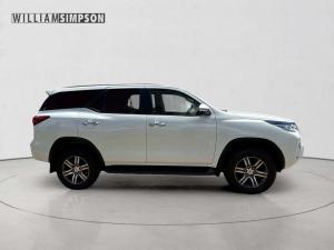 Toyota Fortuner 2.4GD-6 - Image 4