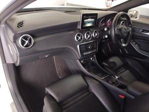 Mercedes-Benz A-Class A200 Style auto - Image 8