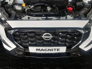 Nissan Magnite 1.0 Move panel van