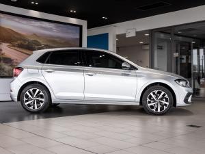 Volkswagen Polo hatch 1.0TSI Life auto - Image 13