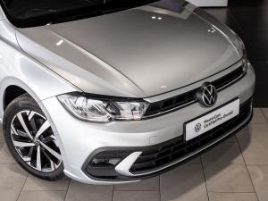 Volkswagen Polo hatch 1.0TSI Life auto - Image 5
