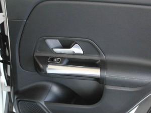Mercedes-Benz GLA GLA200 - Image 14