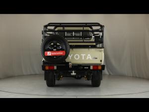 Toyota Land Cruiser 79 4.0 V6 double cab - Image 4