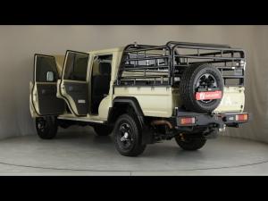 Toyota Land Cruiser 79 4.0 V6 double cab - Image 20