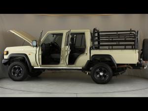 Toyota Land Cruiser 79 4.0 V6 double cab - Image 21