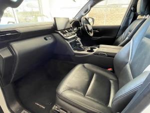 Toyota Land Cruiser 300 3.3D GR-Sport - Image 7
