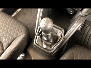 Toyota Urban Cruiser 1.5 XR manual - Image 15