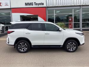 Toyota Fortuner 2.4GD-6 4x4 - Image 3