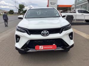Toyota Fortuner 2.4GD-6 4x4 - Image 4