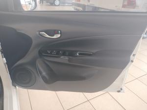 Toyota Yaris 1.5 Xs - Image 36