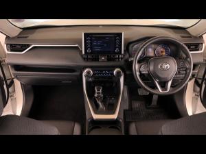 Toyota RAV4 2.0 GX auto - Image 6