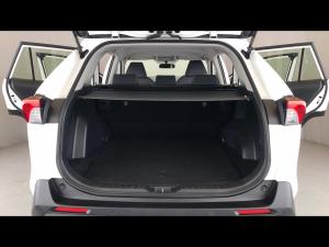 Toyota RAV4 2.0 GX auto - Image 13