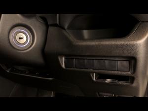 Toyota RAV4 2.0 GX auto - Image 16