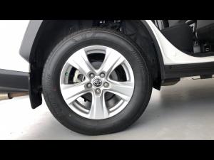 Toyota RAV4 2.0 GX auto - Image 20