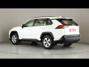 Toyota RAV4 2.0 GX auto - Image 21