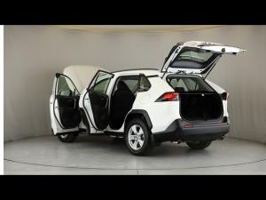 Toyota RAV4 2.0 GX auto - Image 25