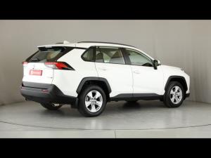Toyota RAV4 2.0 GX auto - Image 2