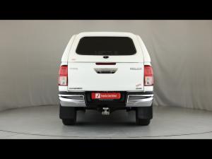 Toyota Hilux 2.4GD-6 double cab 4x4 Raider manual - Image 5