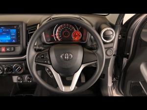 Toyota Vitz 1.0 XR auto - Image 8