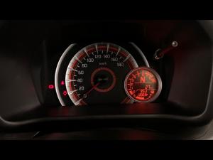 Toyota Vitz 1.0 XR auto - Image 9